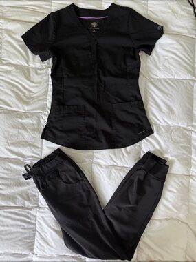 Healing Hands Black Women's Scrub Top & Jogger Pants Set Size XS